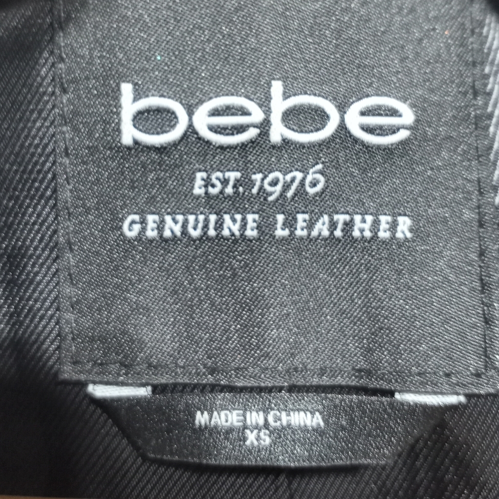 Y2K bebe Woman's Black Leather Wrap Top With Shoulder Pads Size XS - Picture 5 of 14